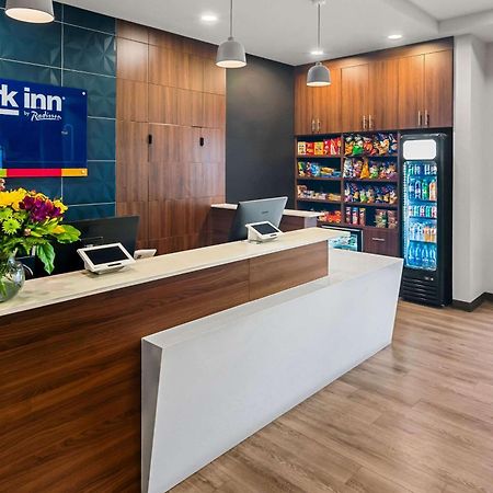 Park Inn By Radisson, كيلوانا المظهر الخارجي الصورة