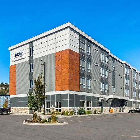 Park Inn By Radisson, كيلوانا المظهر الخارجي الصورة