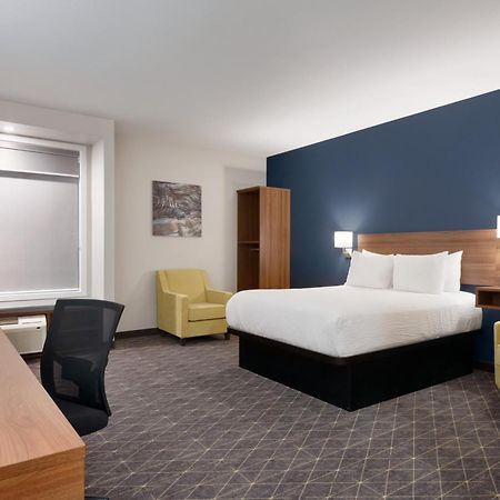 Park Inn By Radisson, كيلوانا المظهر الخارجي الصورة